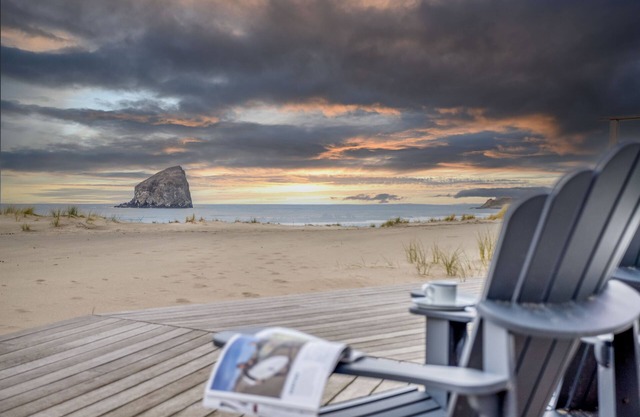 Pacific City Sand Dollar - Beachfront-Deck-BBQ-Great Views