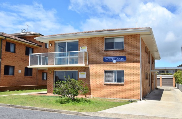 Pacific Court 1 - walk to the beach