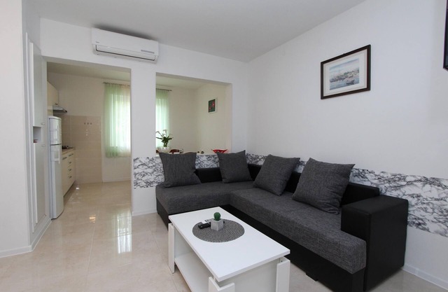 PALAZIOL Two-Bedroom Apartment 1