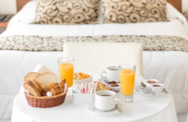 Palm Beach Plaza Hotel