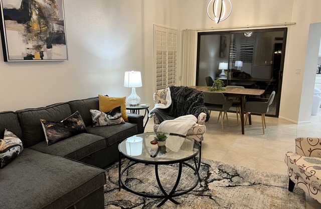 Palm Desert Resorter Community, golf, pool, tennis, pickleball.