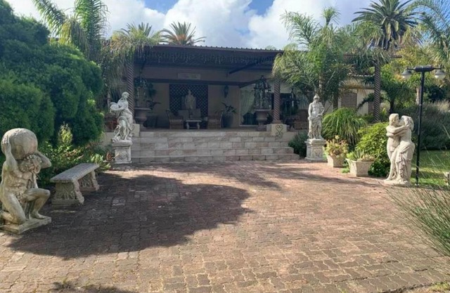 Palm Villa