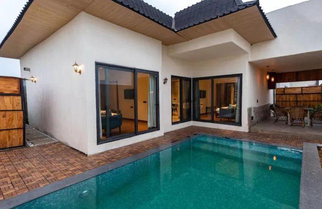 Palm Villas