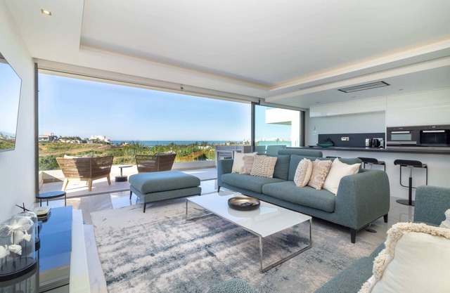 Palms nº 5 - Luxury state of the art, spacious penthouse apartment, with fantast