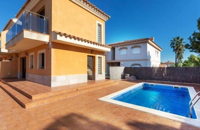 Paloma 2/3 by Interhome