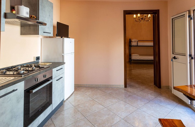 Pamela apartment 5 minutes from the beaches