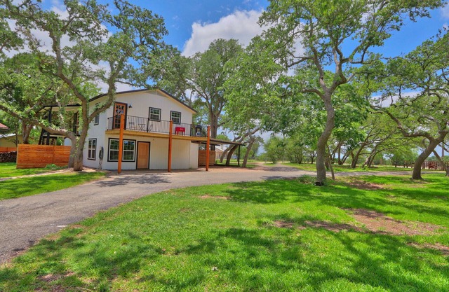 Pancho and Lefty's - Bohemian Rhapsody Retreat