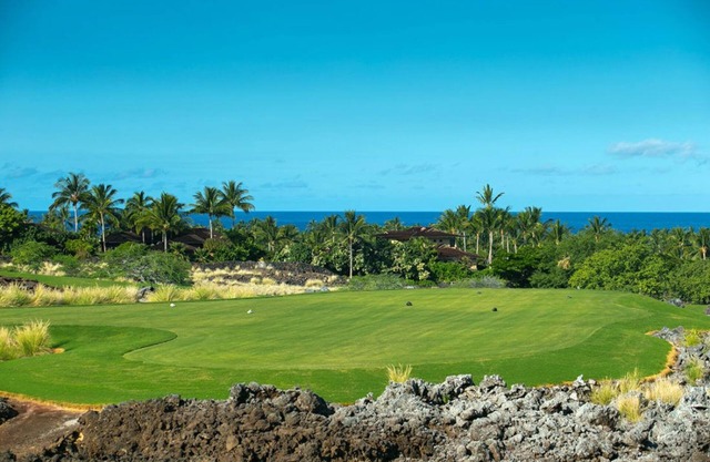 Panoramic Ocean and Golf Course Views ! Luxury Townhouse at Hualalai Resort- includes 2 Golf Carts