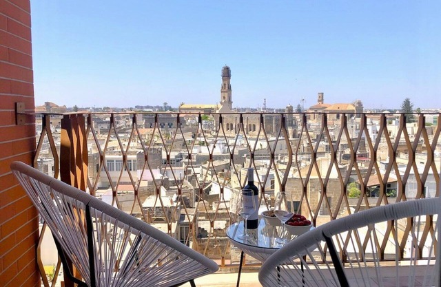 Panoramic penthouse historic centre