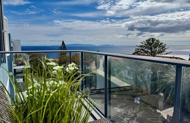 Panoramic Sea View - Elegance & Serenity in Madeira