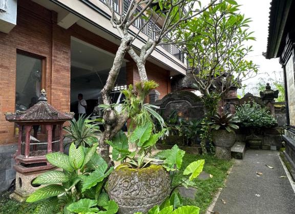 Panoramic view of menik house