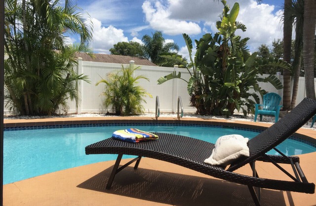 Paradise Retreat with HEATED POOL- Need We Say More