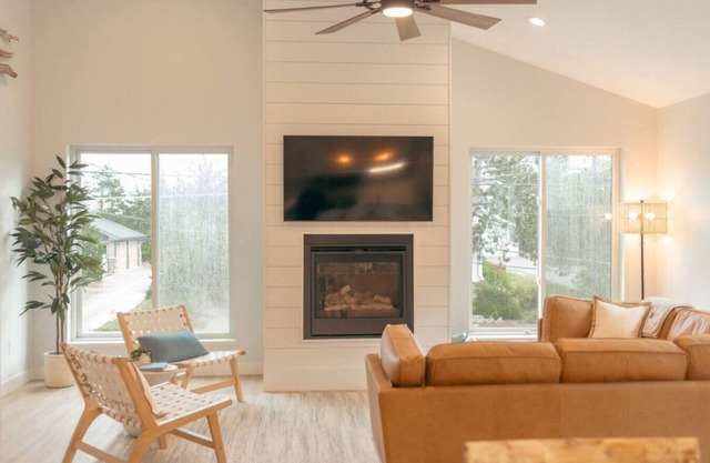 Park Point 1315 Scandinavian Home