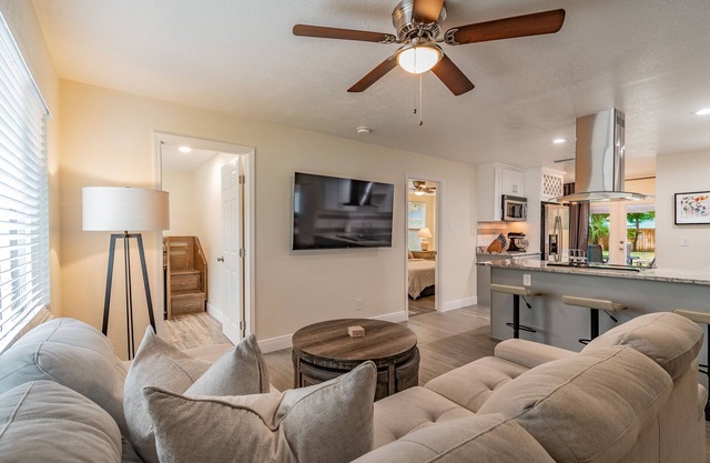 Park, Pool & Recreation Center Across the Street and 9 Mins to Beaches.