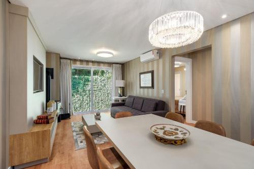 Parque das Orquídeas 2 dorm by Achei Gramado