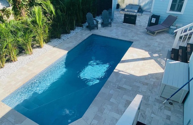 Pass-A-Grille Key West Style Guest House Pool BBQ