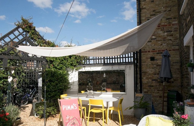 Pass the Keys | Historic Building near Windsor and River Thames