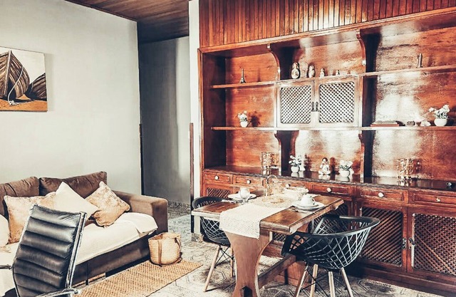 Peace 5 minutes from Shopping del sol, bohemian and modern house.