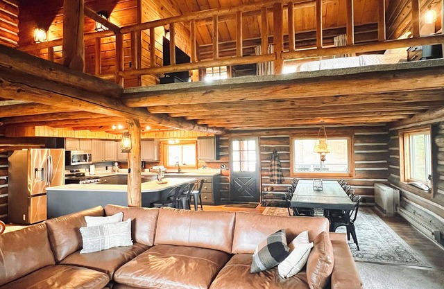 Peaceful and Charming Montana Lodge, in the heart of the Bitterroot Valley