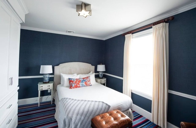 Peaceful Couple Stay in Downtown Kennebunkport | Short Drive to Kennebunk Beach