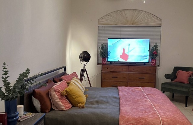 Peaceful Desert apartment (pet-friendly)