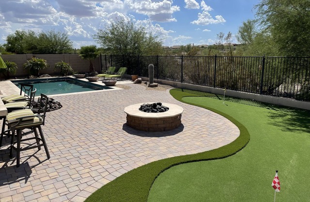Peaceful Desert View Oasis with Heated Pool
