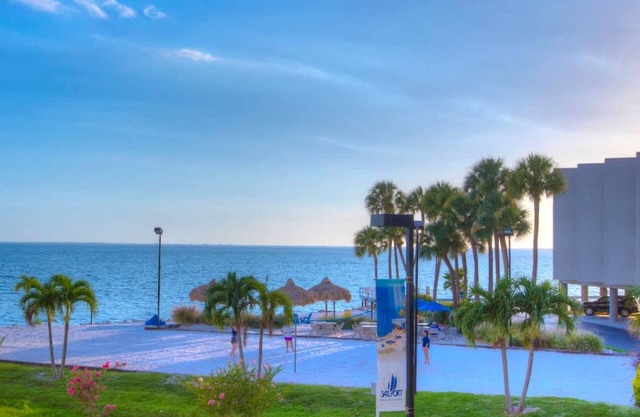 Pearl Suite a Balcony Bayview Suite Htd Pool