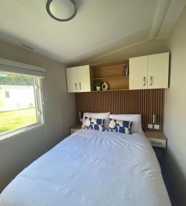 Pebbles Romney Sands