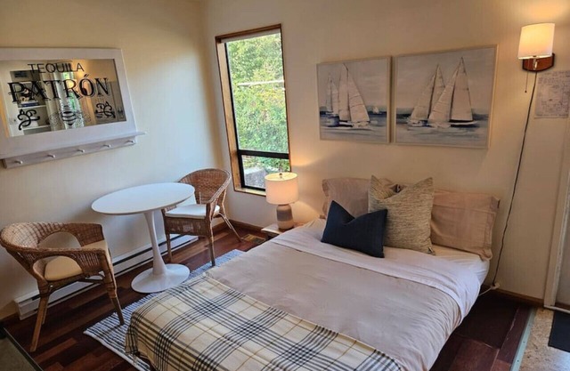 Pebbly Beach Suite in Snug Cove