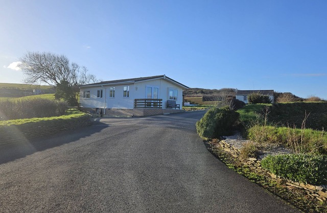 Penmor - a holiday home that sleeps 6 guests in 3 bedrooms