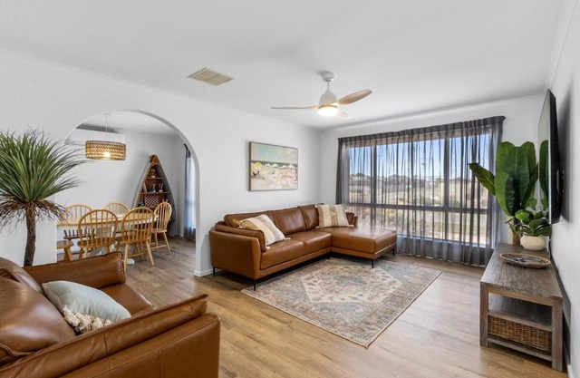 Percys Beach House Moonta Bay