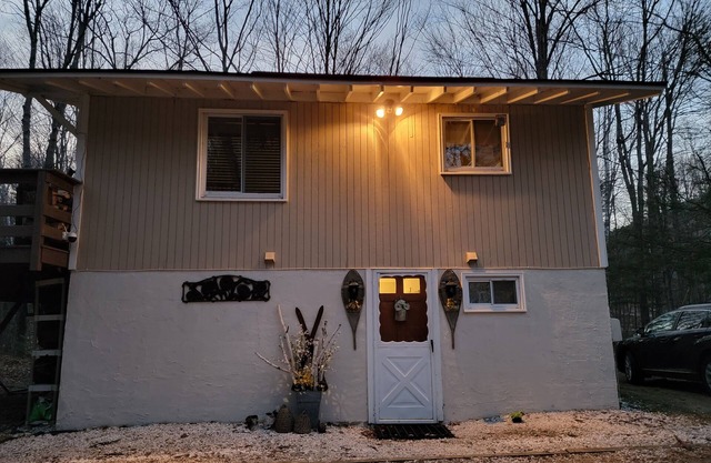 Perfect location, close to all amenities but away from the crowds! Come enjoy!