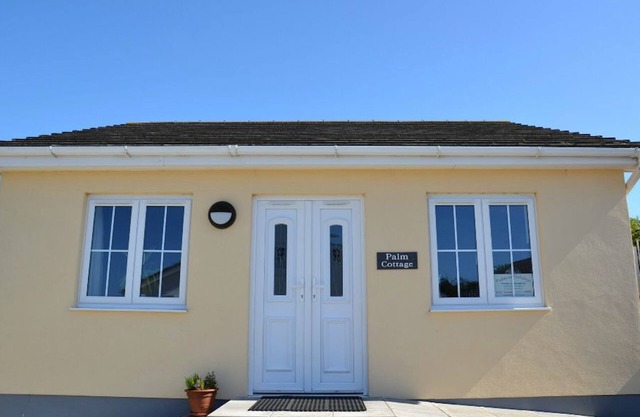 Perfect location for exploring the local 7 bays, Wifi, local amenities