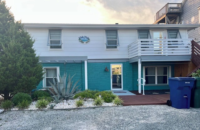 Perfectly located for beach access and walking distance to restaurants and shops