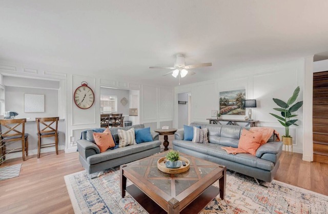 Pet-Friendly 4+ Bedroom Home – Ideal for Stays!
