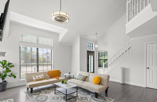 Pet Friendly Lovely Modern Single House Carrollton