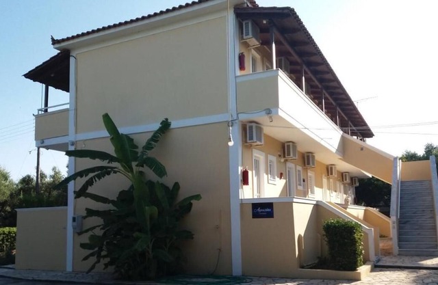 Pet-Friendly Studio Apartment Aquarius 8 with Sea View