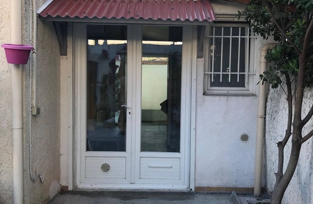 Petit Studio Avec Terrasse Dans Villa