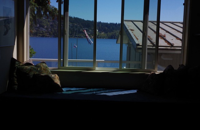 Petit Studio on Lake Sammamish near Microsoft and Nintendo