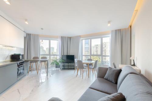 Petrovdom 109-200 in Spacious 2 Bedroom Apartments at RC Kvartet, 16Г Vasyl Lypkivskyi Street