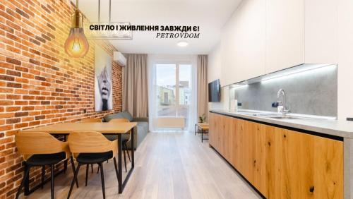 Petrovdom Apartments 03-161 in RC Yaroslaviv Grad, Bulvarno-Kudriavska 17