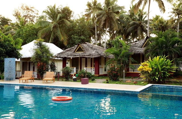 Phoenix Island Resort