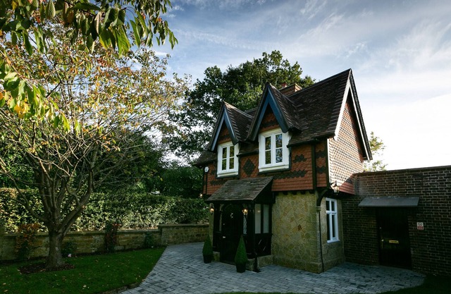 Picturesque Country Cottage