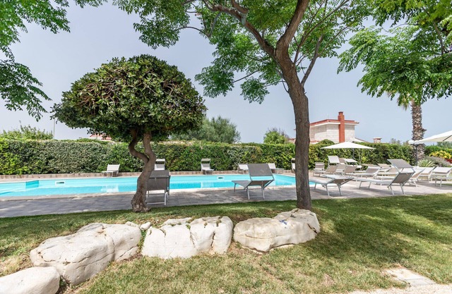 Pietramare Luxury - Amber by Rentbeat