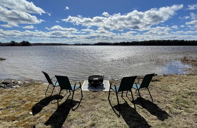 Piper Point Lake House on Graham lake - Close to Acadia National Park