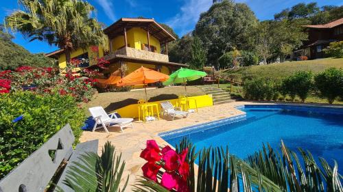 Piscina Climatizada em condomínio - Atibaia SP