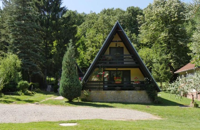 Planinska kuća "Zvuk Tišine" - Fruška gora
