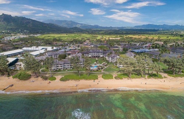 Plantation-style resort with ocean veiw. Enjoy the Aloha moment in Kauai