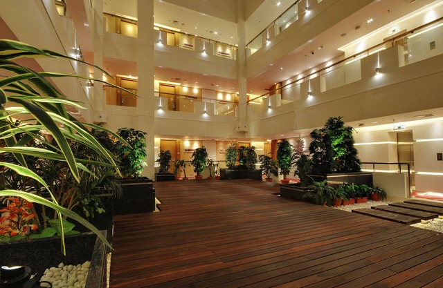 Platinum Hotel