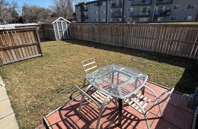 Pleasant 3-bedroom apartment in Lethbridge